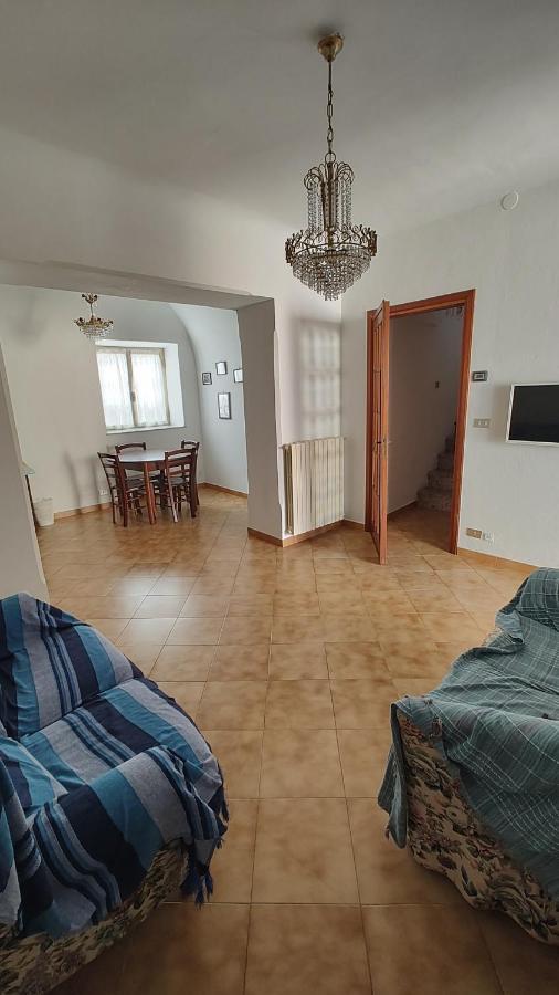 Countryhouse Traversa Du Furnu Imperia Exterior photo