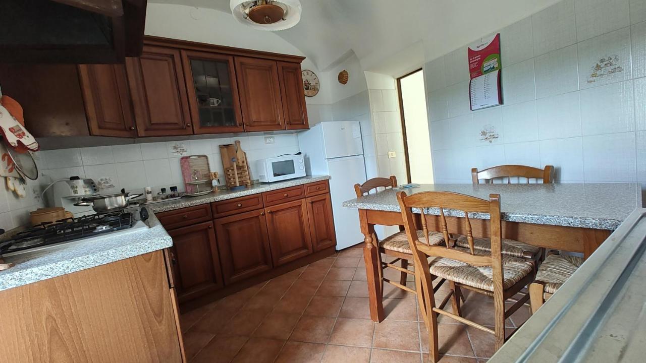 Countryhouse Traversa Du Furnu Imperia Exterior photo